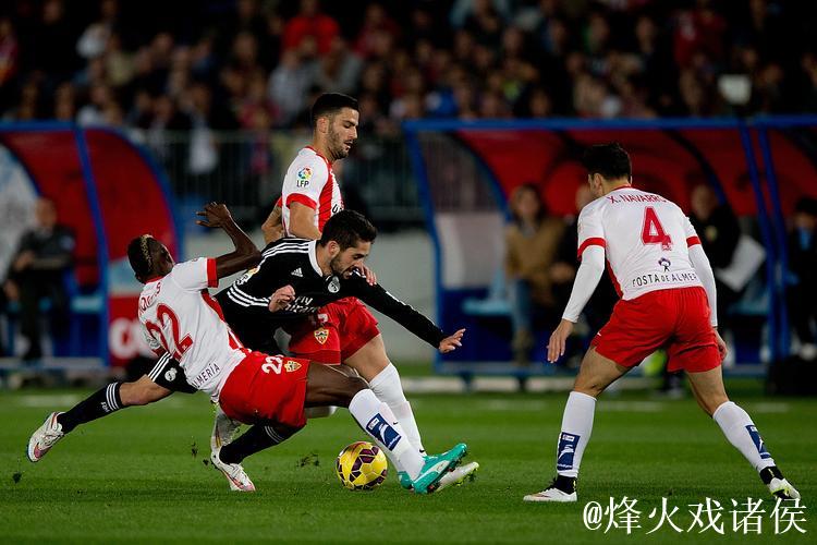 巴列卡诺本赛季首次在主场设置客队看台并加装隔离网 巴列卡诺本赛季首次在主场设置客队看台并加装隔离网